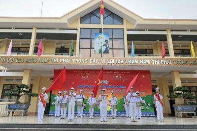 Sôi nổi Ngày hội “Tiến bước lên Đoàn” và 05 tuần thi đua chào mừng 50 năm Giải phóng miền Nam thống nhất đất nước của Liên đội trường THCS Nguyễn Tất Thành, Cư M’gar