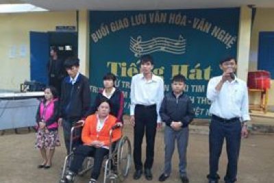 GIAO LƯU VĂN NGHỆ VỚI TRUNG TÂM NGHỆ THUẬT TÌNH THƯƠNG
